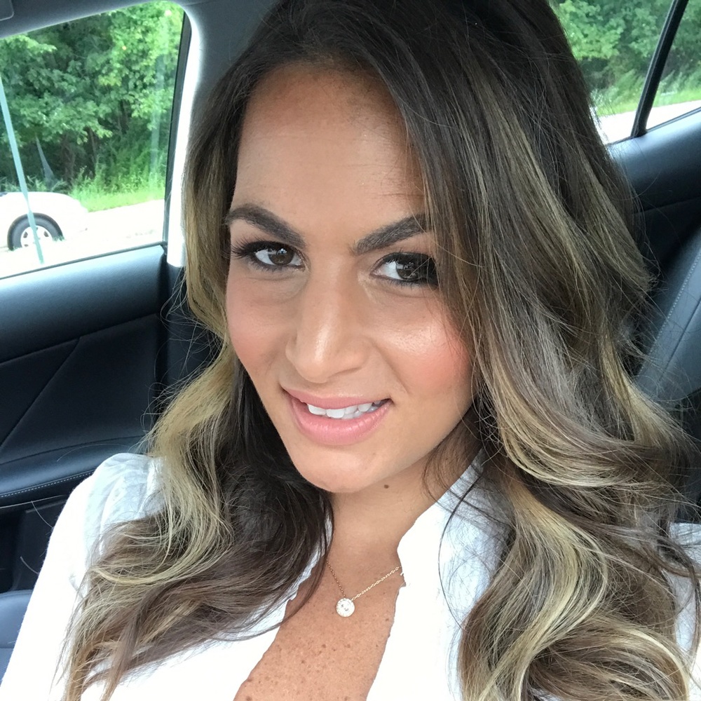 Meet your Posher, Nicole